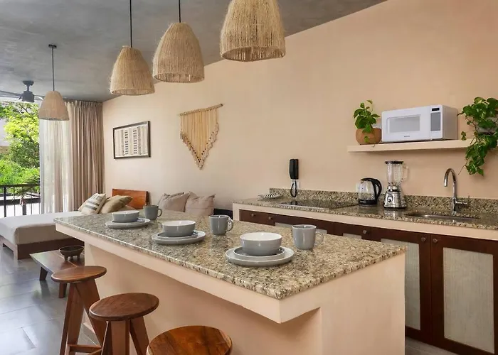 Apartment Modern W Balcony & Pool La Veleta, - - A207