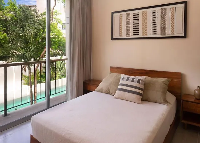 Apartment Modern W Balcony & Pool La Veleta, - - A207
